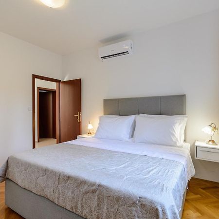 Apartment Marcela Сутиван Экстерьер фото